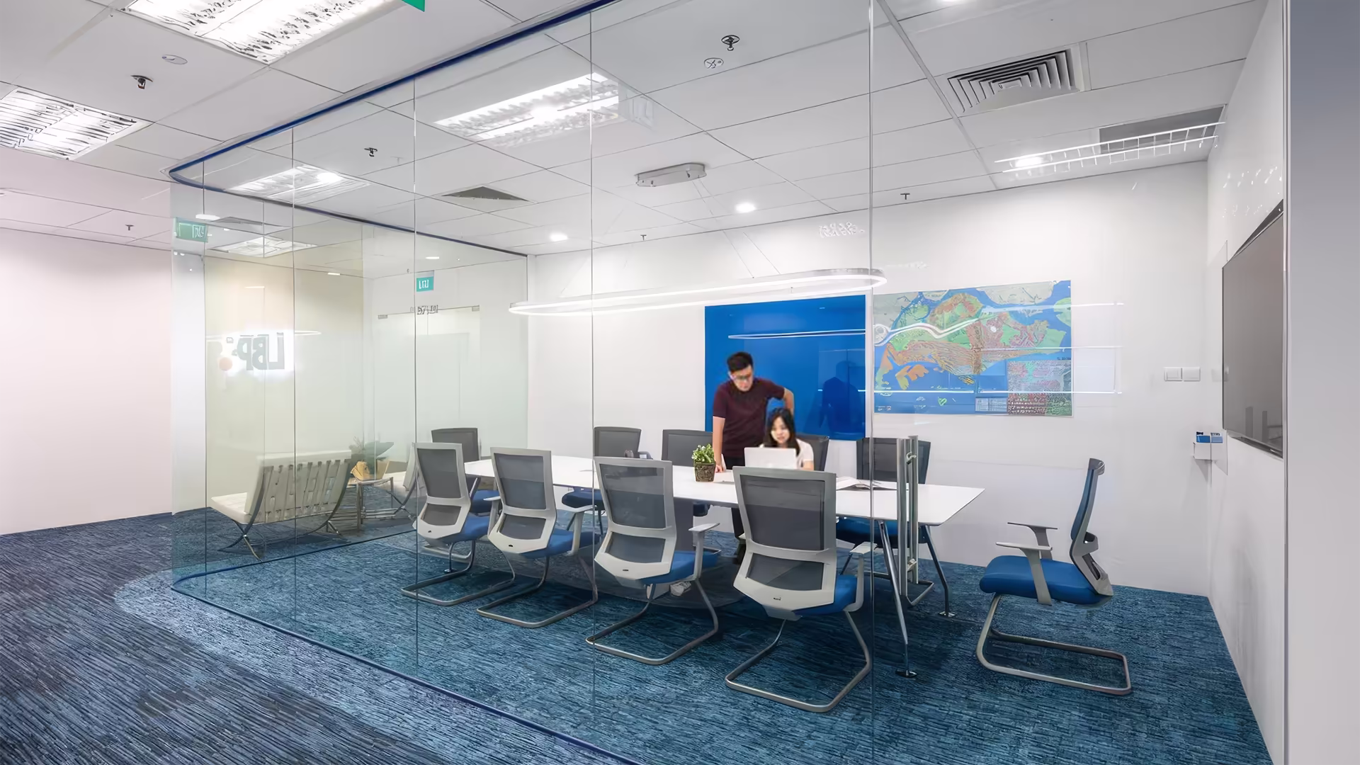 Meeting spaces work best when their layout and technology are planned around real business and user needs.